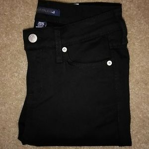 New Calvin Klein Super Skinny Mid rise 26x30 Black